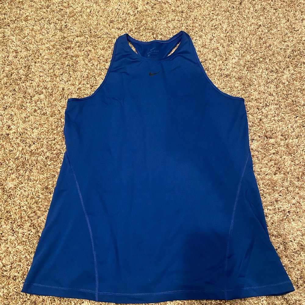 Nike tank